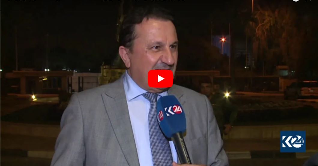  خه‌سرۆ گۆران لە بارەی ماچ کردنەکەی موقتەدا سەدر هاتە دەنگ 